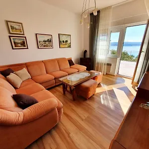 Apartment Relaxing Seaview Barac On Separated Floor