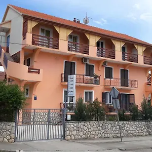 Bed and breakfast Pansion Maria ***